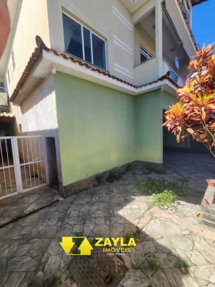 Casa para alugar com 5 quartos, 300m² - Foto 1