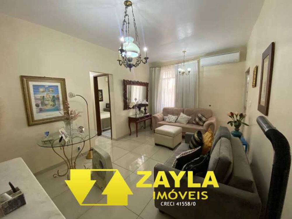 Casa à venda com 2 quartos, 215m² - Foto 2