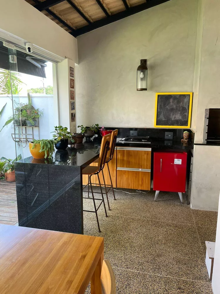 Casa à venda com 3 quartos, 230m² - Foto 6