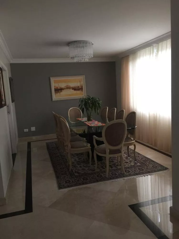 Casa à venda com 4 quartos, 700m² - Foto 4