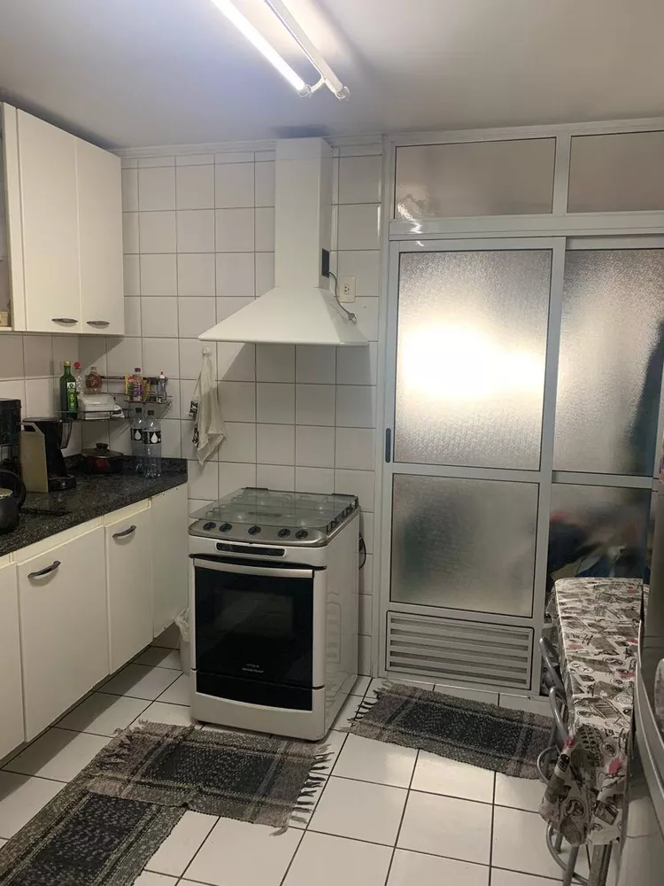 Apartamento à venda com 3 quartos, 97m² - Foto 9