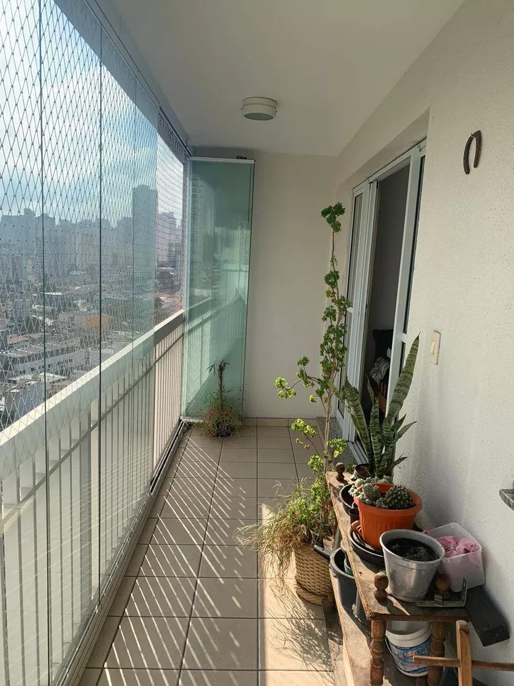 Apartamento à venda com 3 quartos, 97m² - Foto 2