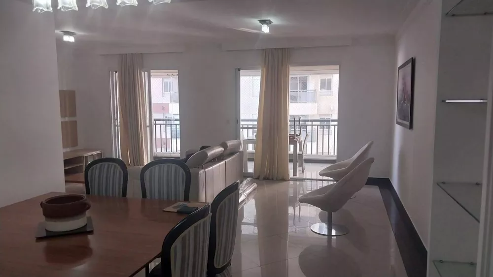 Apartamento para alugar com 3 quartos, 165m² - Foto 1