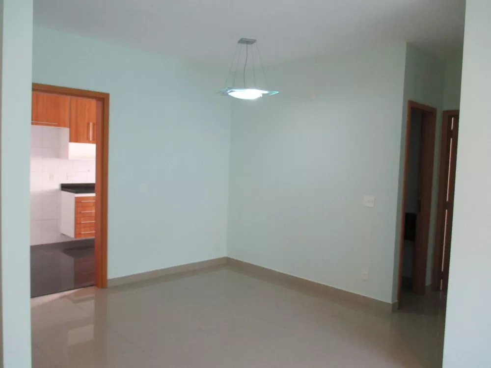 Apartamento à venda com 3 quartos, 113m² - Foto 3