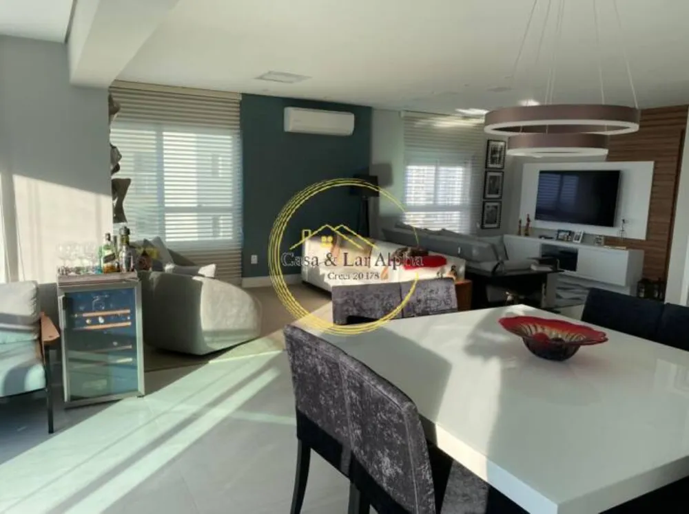 Apartamento, 3 quartos, 200 m² - Foto 2