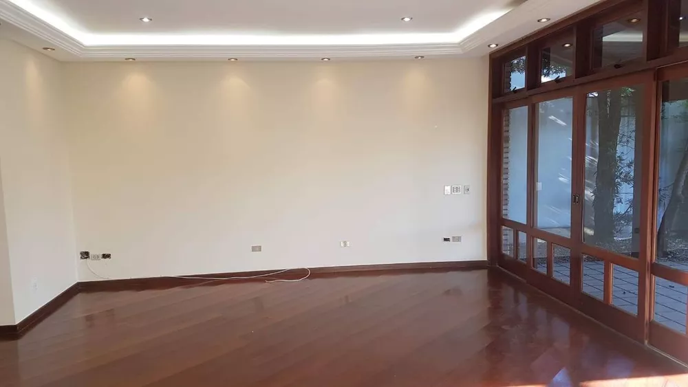 Casa à venda com 3 quartos, 400m² - Foto 4