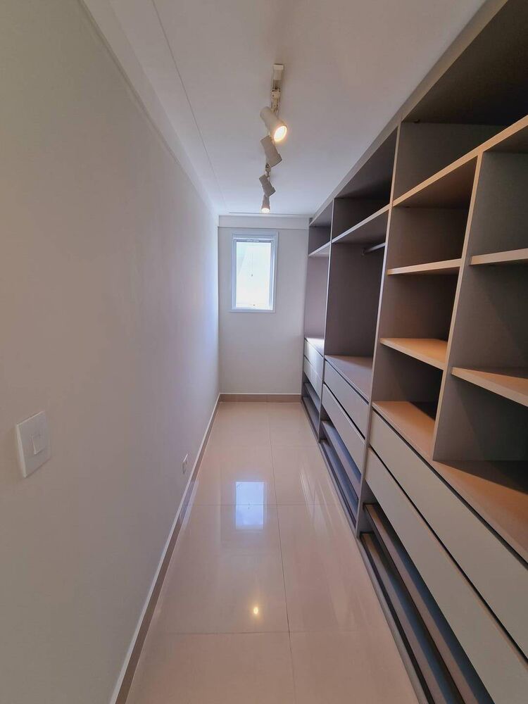 Casa à venda e aluguel com 3 quartos, 400m² - Foto 3