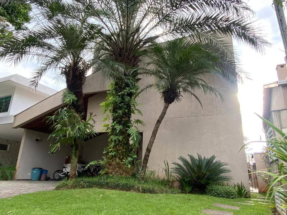 Casa à venda com 4 quartos, 360m² - Foto 1