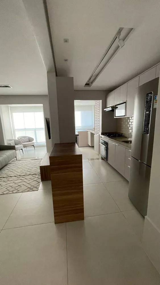 Apartamento para alugar com 2 quartos, 77m² - Foto 3