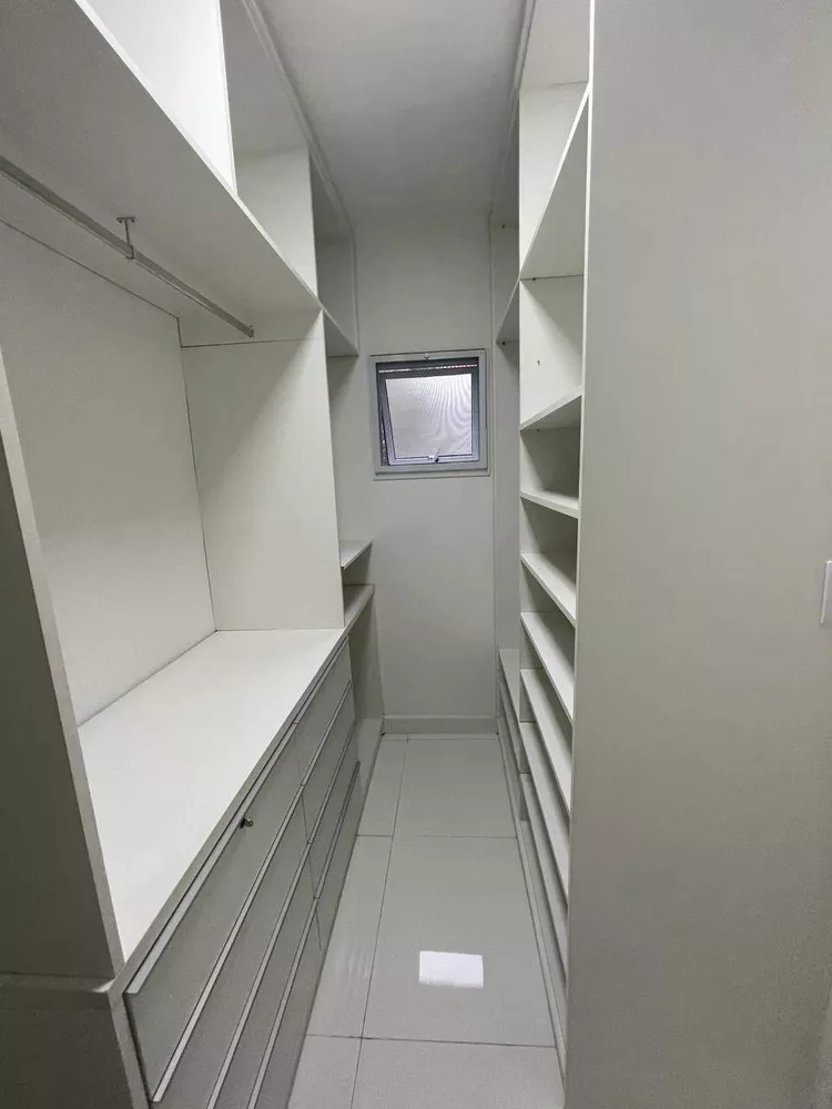 Casa para alugar com 3 quartos, 350m² - Foto 2