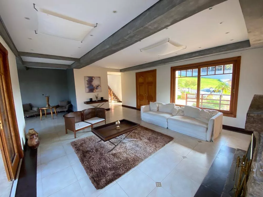 Casa à venda com 5 quartos, 800m² - Foto 4