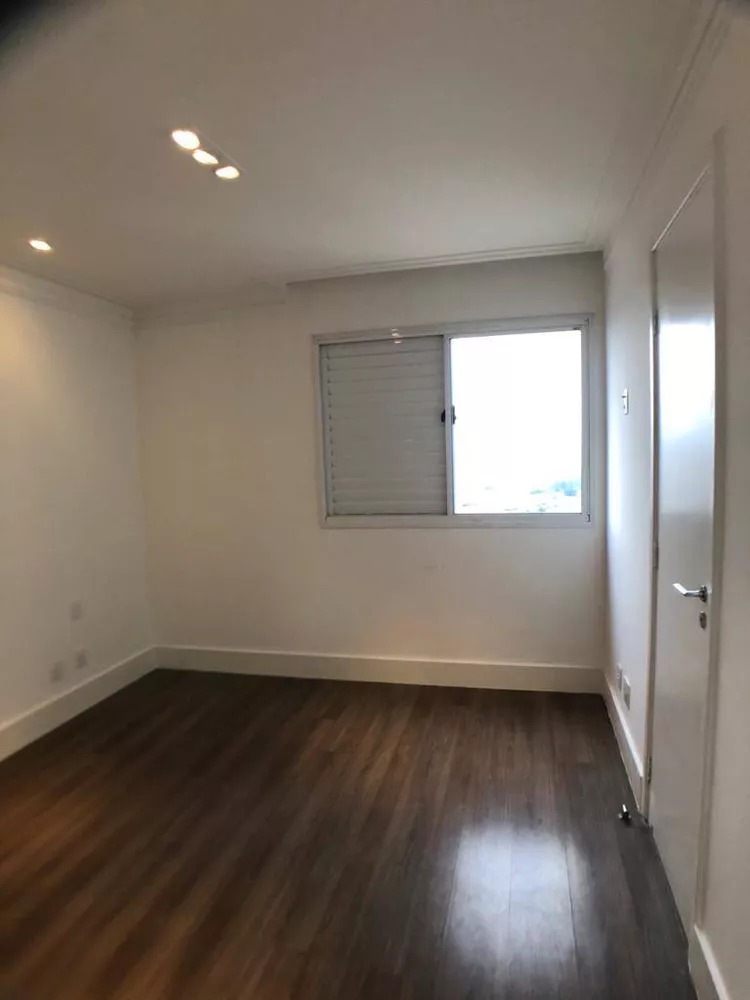 Apartamento à venda com 3 quartos, 165m² - Foto 3