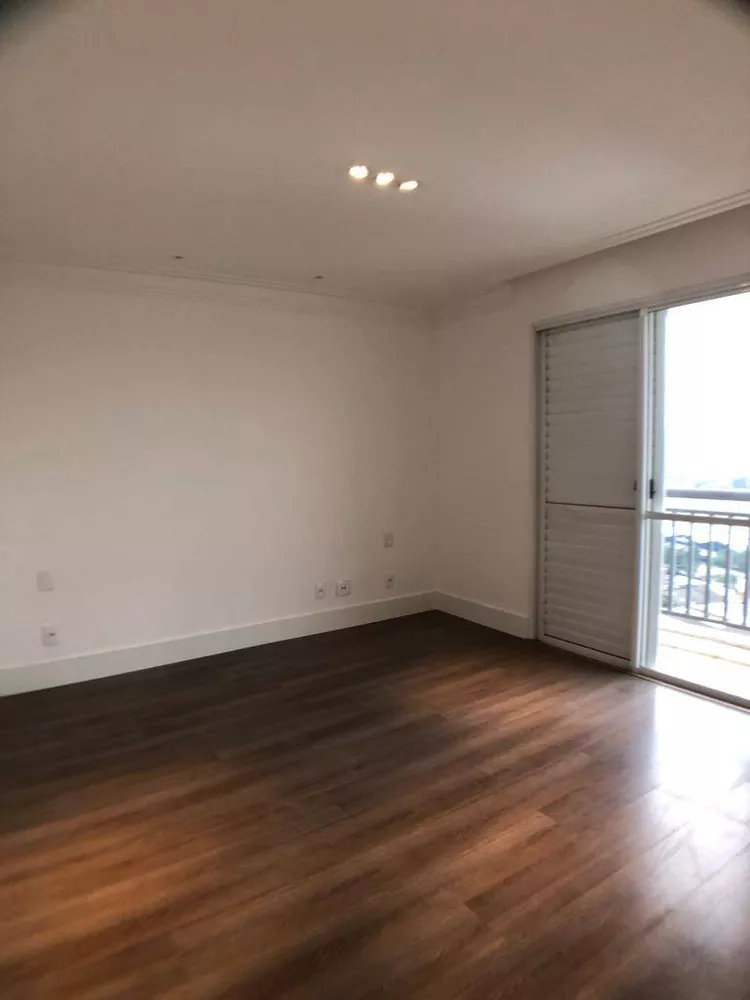 Apartamento à venda com 3 quartos, 165m² - Foto 2