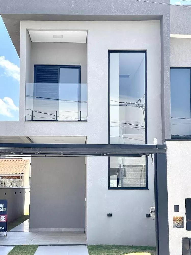 Casa à venda com 3 quartos, 140m² - Foto 1