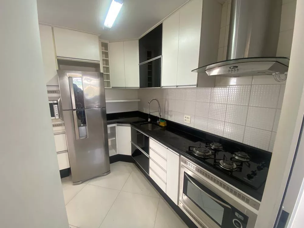 Apartamento à venda com 2 quartos, 60m² - Foto 2