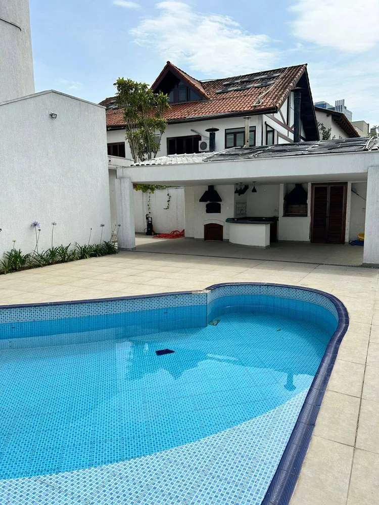 Casa, 4 quartos, 342 m² - Foto 1