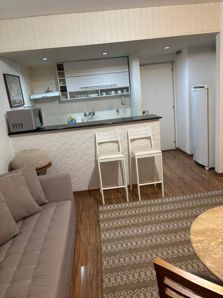 Casa à venda e aluguel com 1 quarto, 53m² - Foto 2