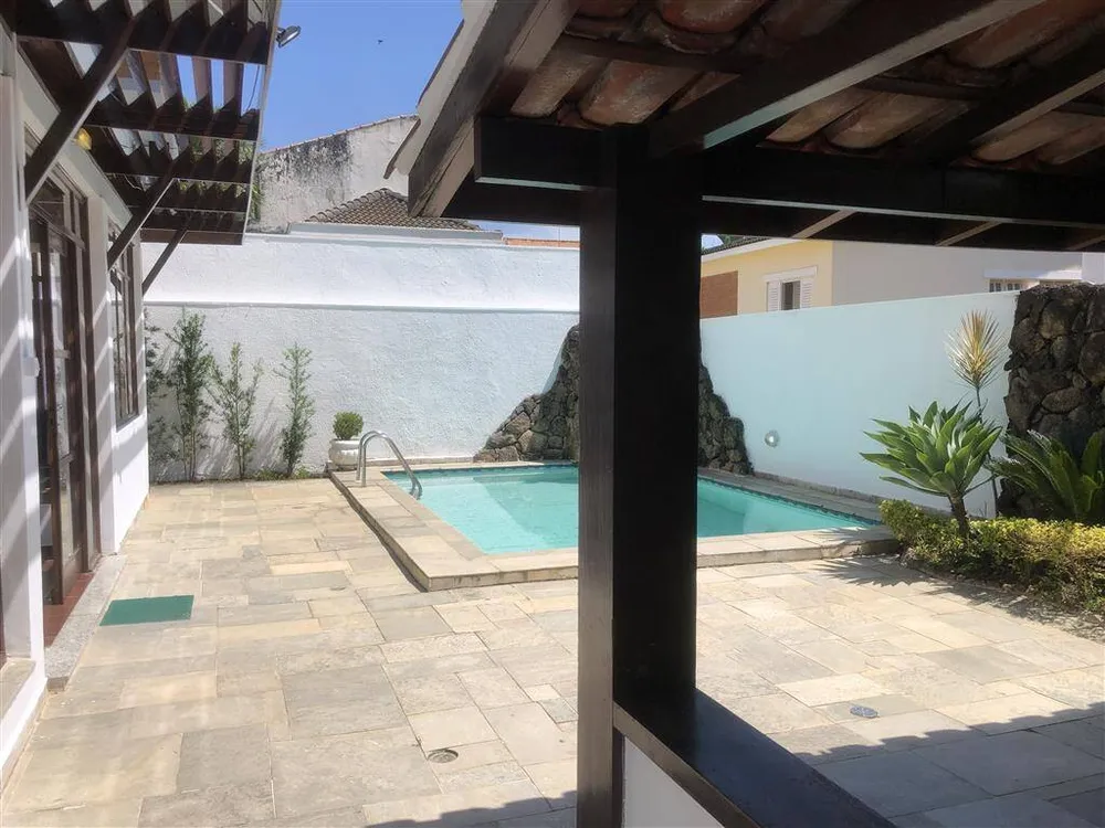 Casa, 3 quartos, 318 m² - Foto 1