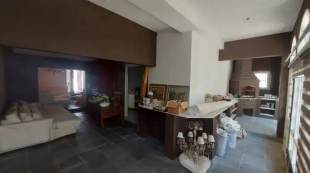 Casa à venda com 4 quartos, 288m² - Foto 3