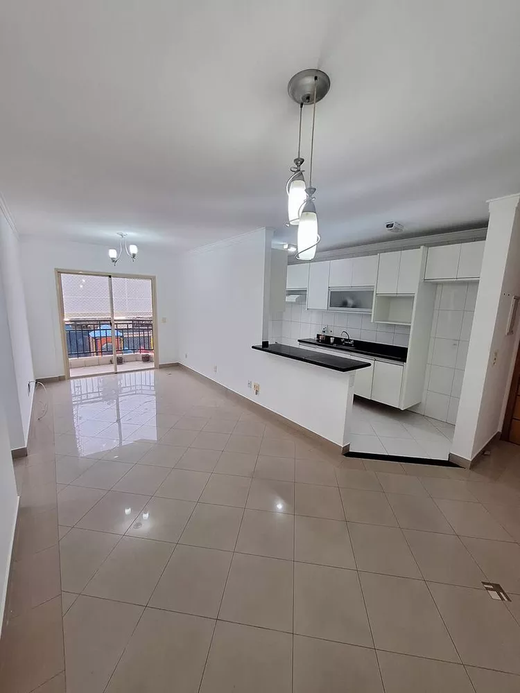 Apartamento para alugar com 3 quartos, 85m² - Foto 3