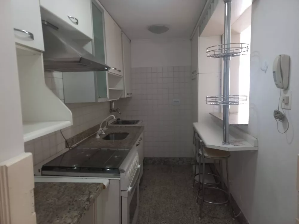 Apartamento à venda e aluguel com 2 quartos, 70m² - Foto 3