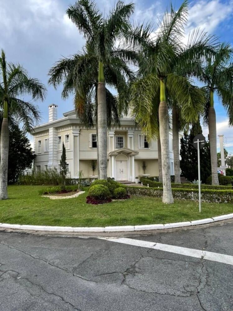 Casa à venda e aluguel com 5 quartos, 750m² - Foto 4