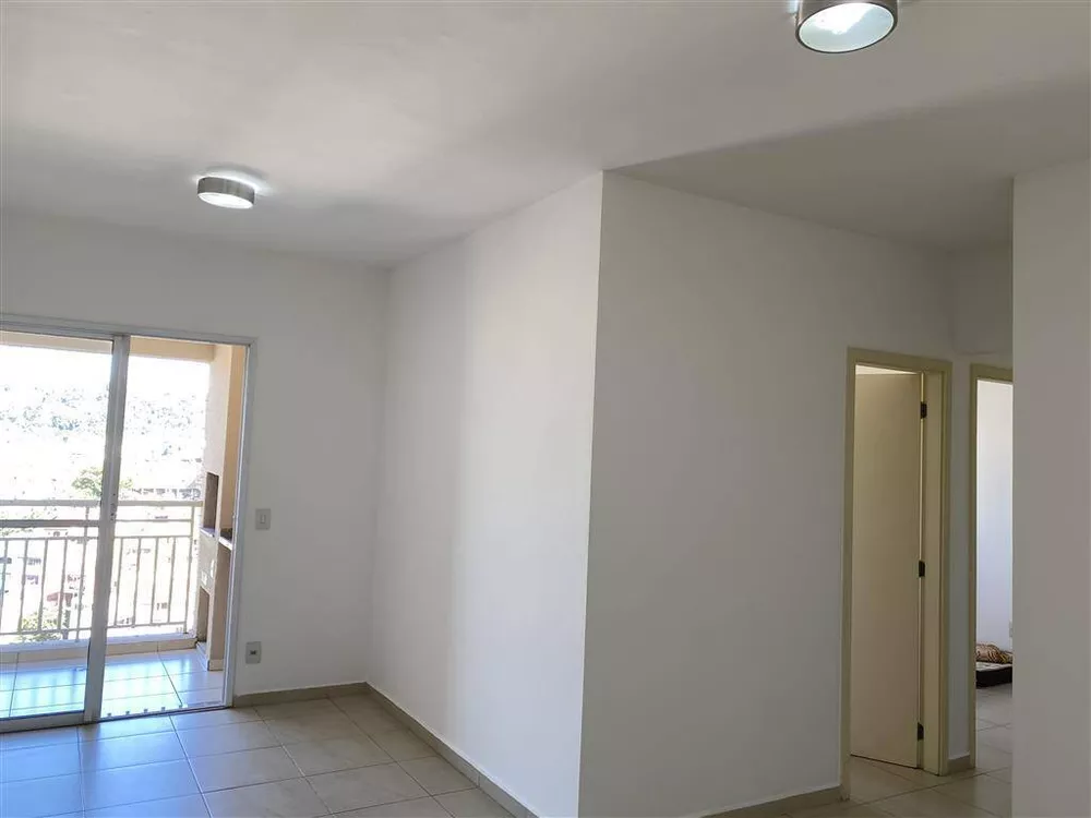 Apartamento à venda com 3 quartos, 212m² - Foto 7