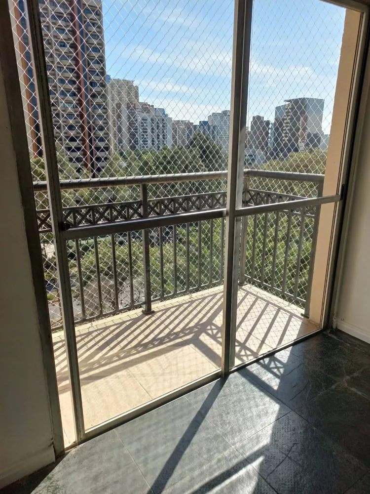 Apartamento para alugar com 3 quartos, 95m² - Foto 2