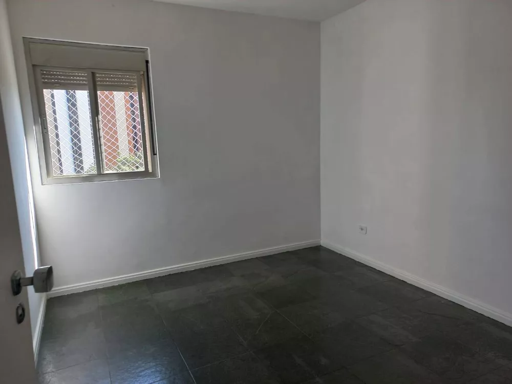 Apartamento para alugar com 3 quartos, 95m² - Foto 4