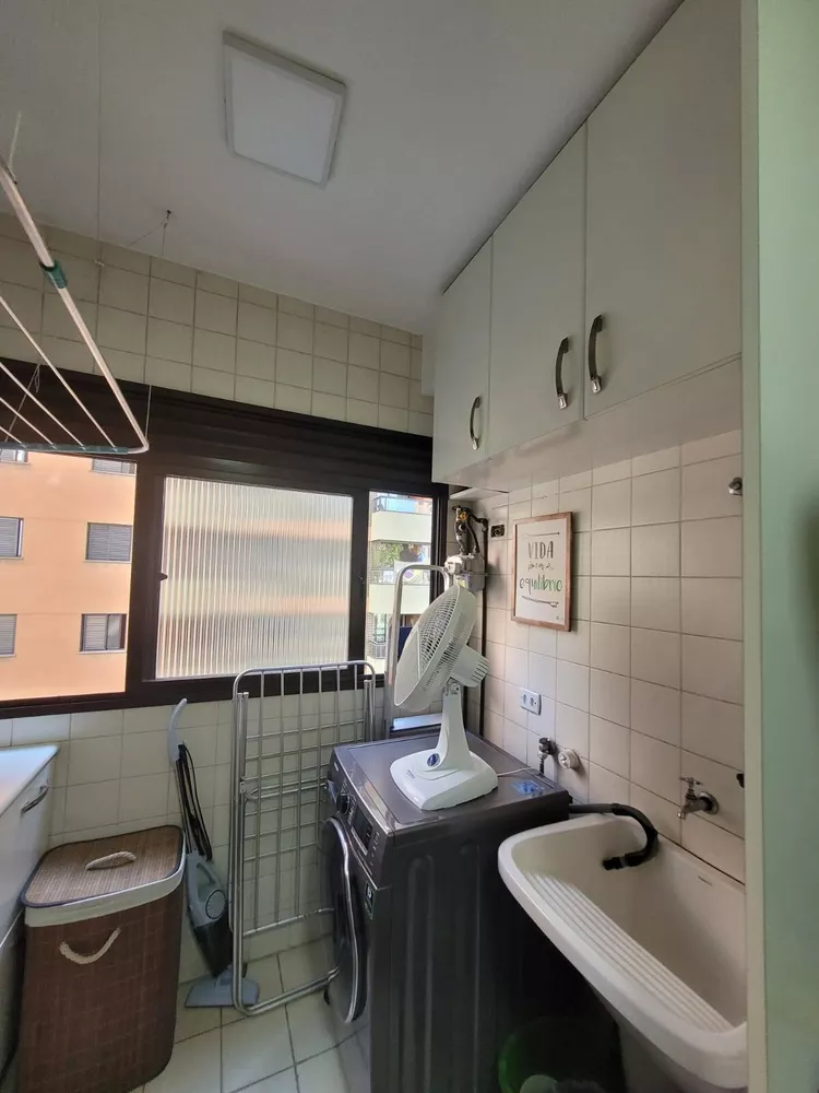 Apartamento à venda com 3 quartos, 80m² - Foto 2