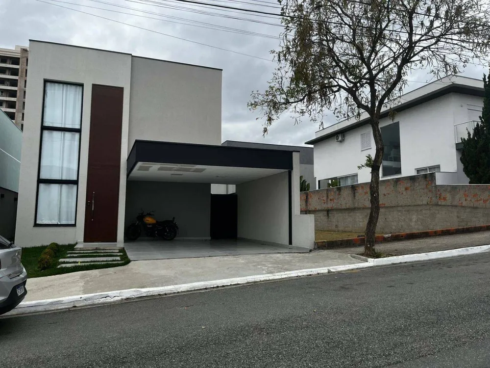Casa de Condomínio, 4 quartos - Foto 1