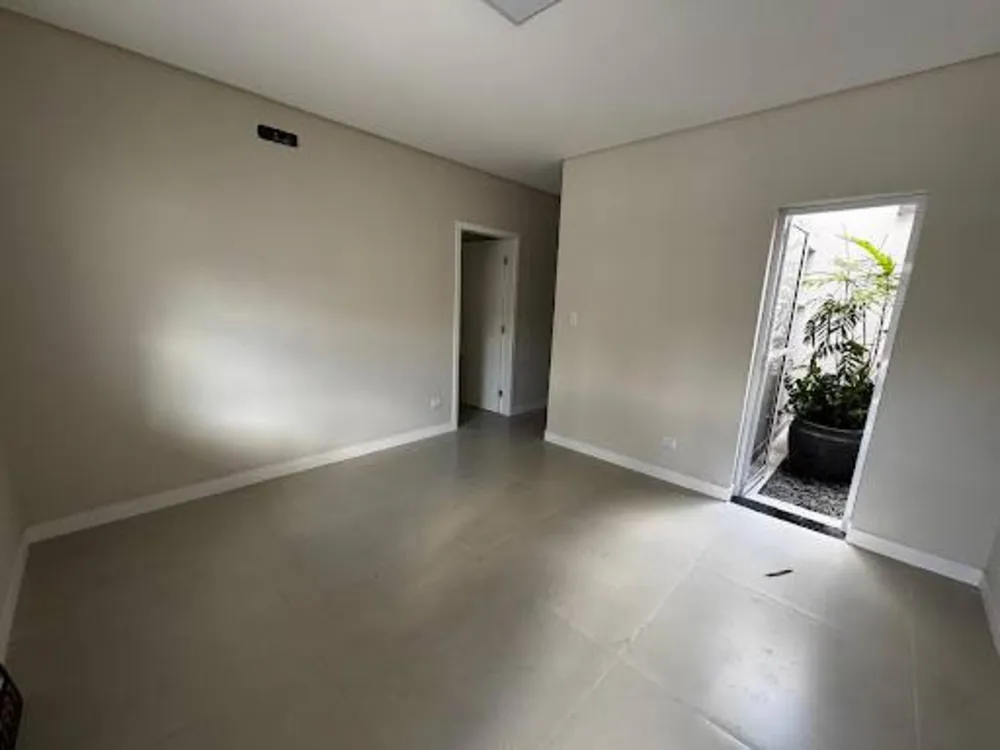 Casa, 3 quartos, 175 m² - Foto 1