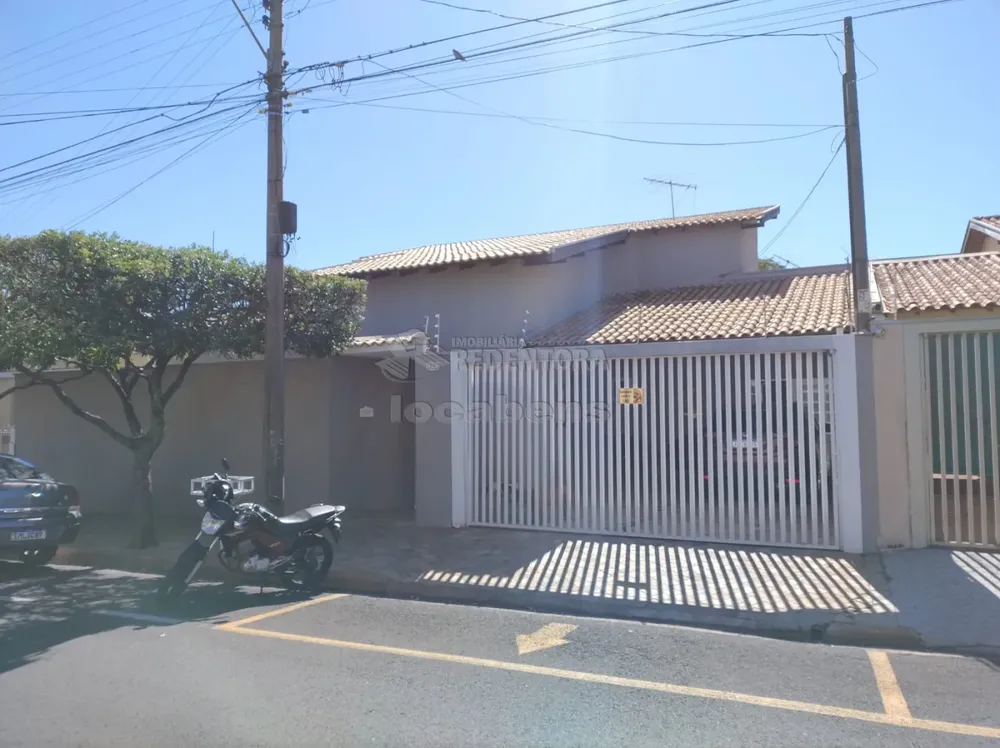Casa, 4 quartos, 218 m² - Foto 1