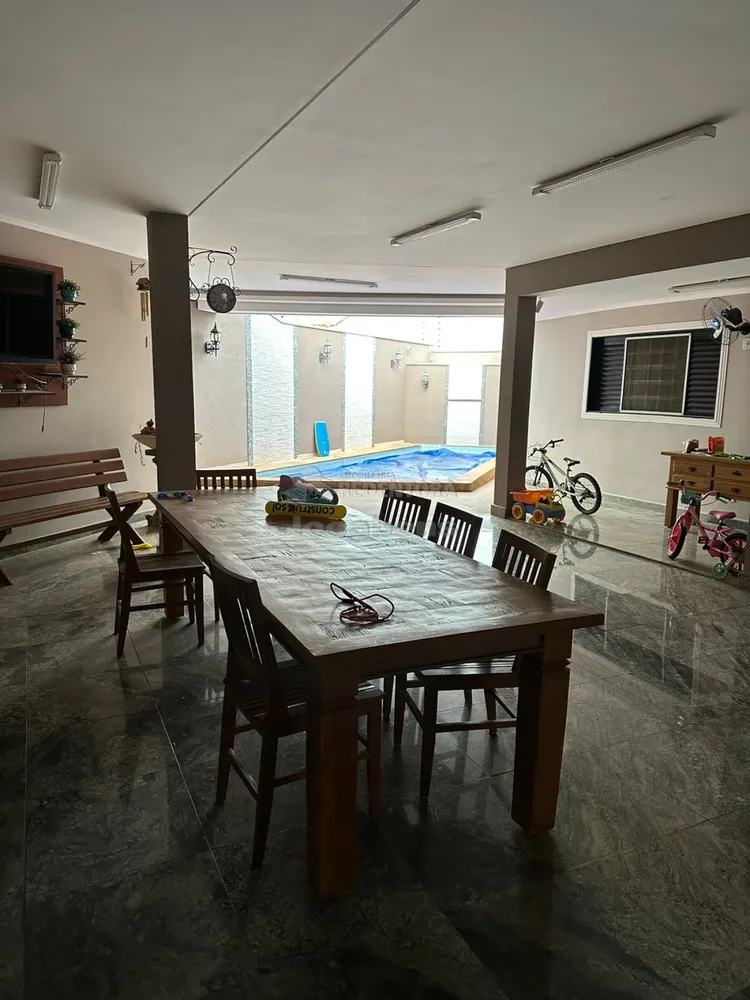 Casa, 5 quartos, 421 m² - Foto 2