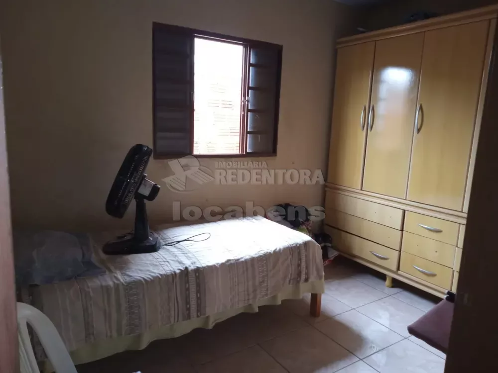 Casa à venda com 2 quartos, 60m² - Foto 4