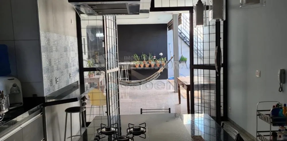 Casa, 3 quartos, 230 m² - Foto 4