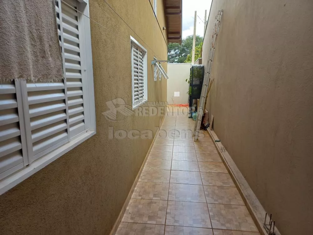 Casa à venda com 3 quartos, 69m² - Foto 4