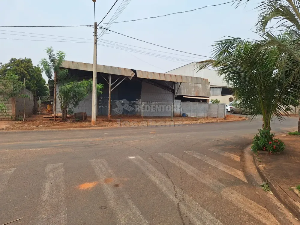 Prédio Inteiro, 1100 m² - Foto 1