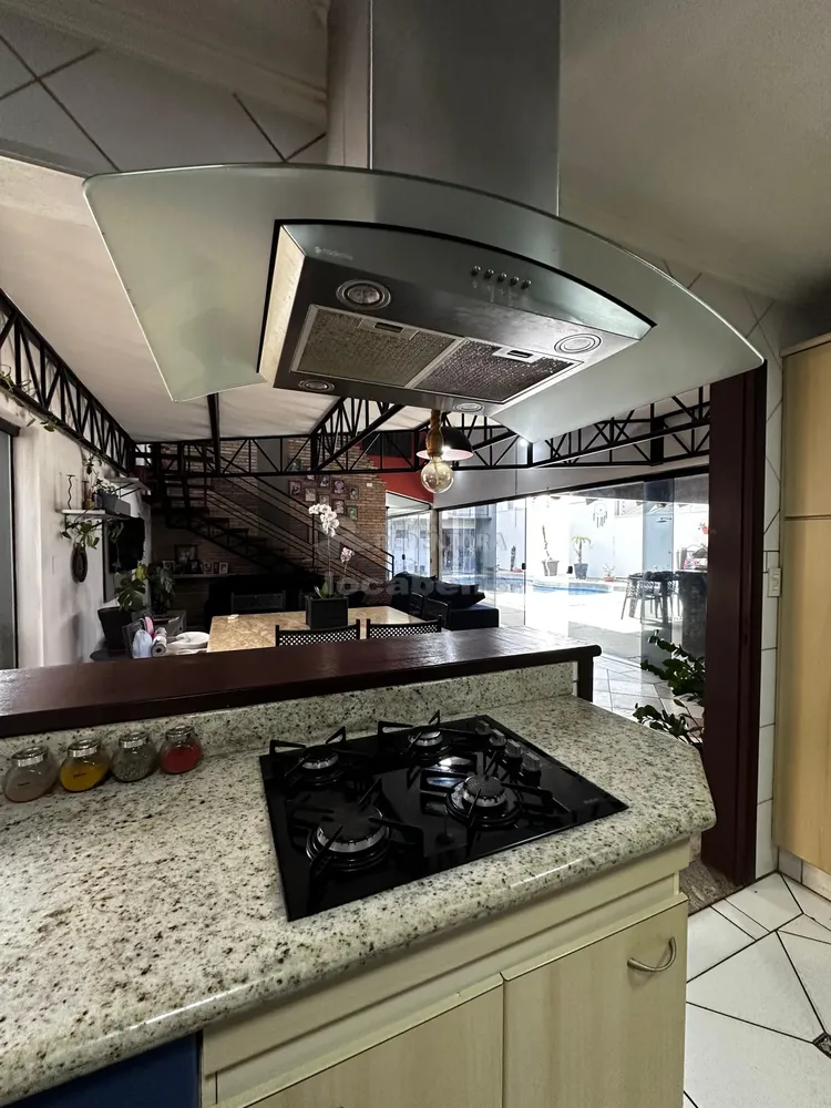 Casa, 4 quartos, 300 m² - Foto 5
