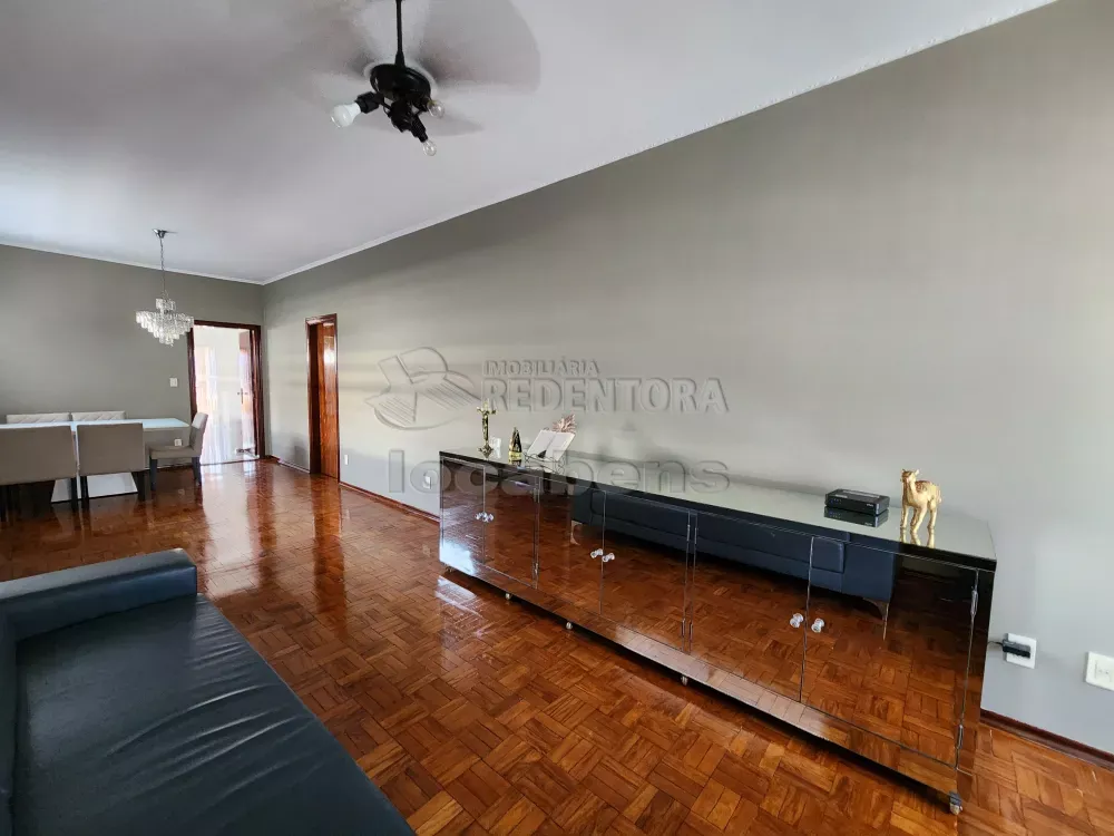 Casa à venda com 3 quartos, 375m² - Foto 1