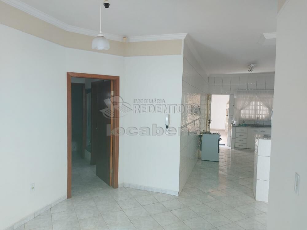 Casa à venda com 3 quartos, 240m² - Foto 3