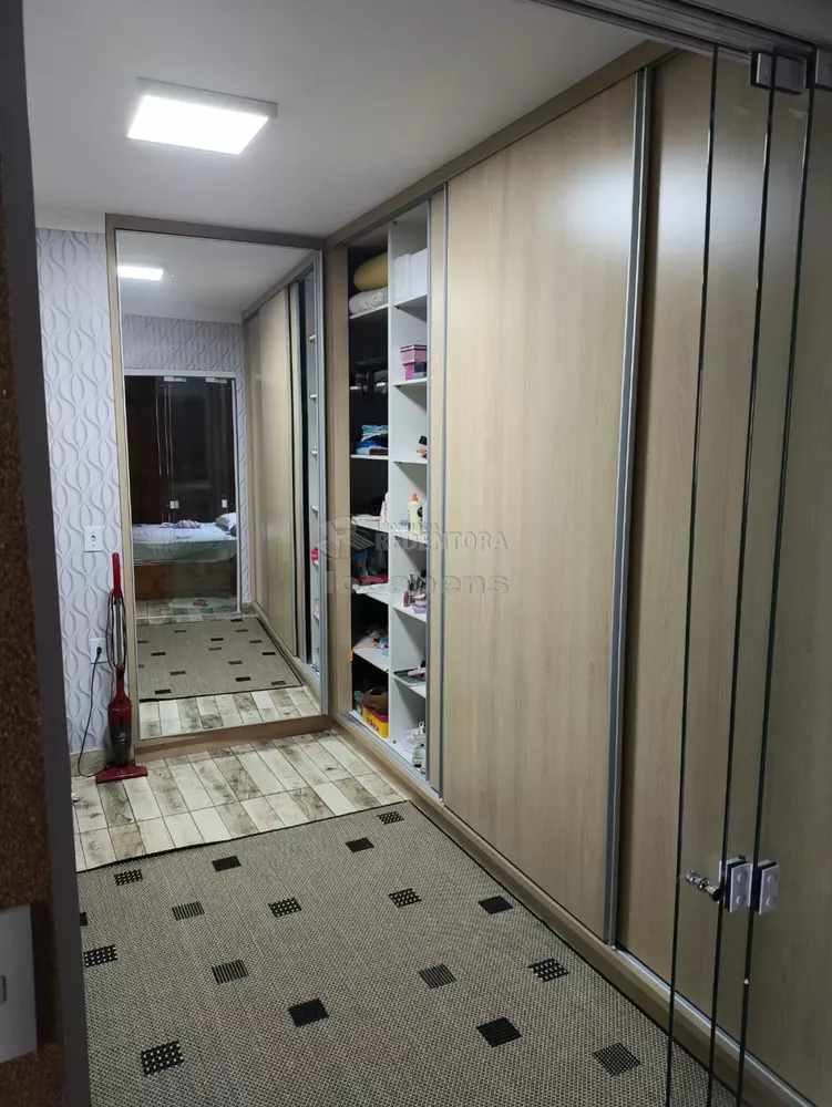 Casa à venda com 3 quartos, 229m² - Foto 3