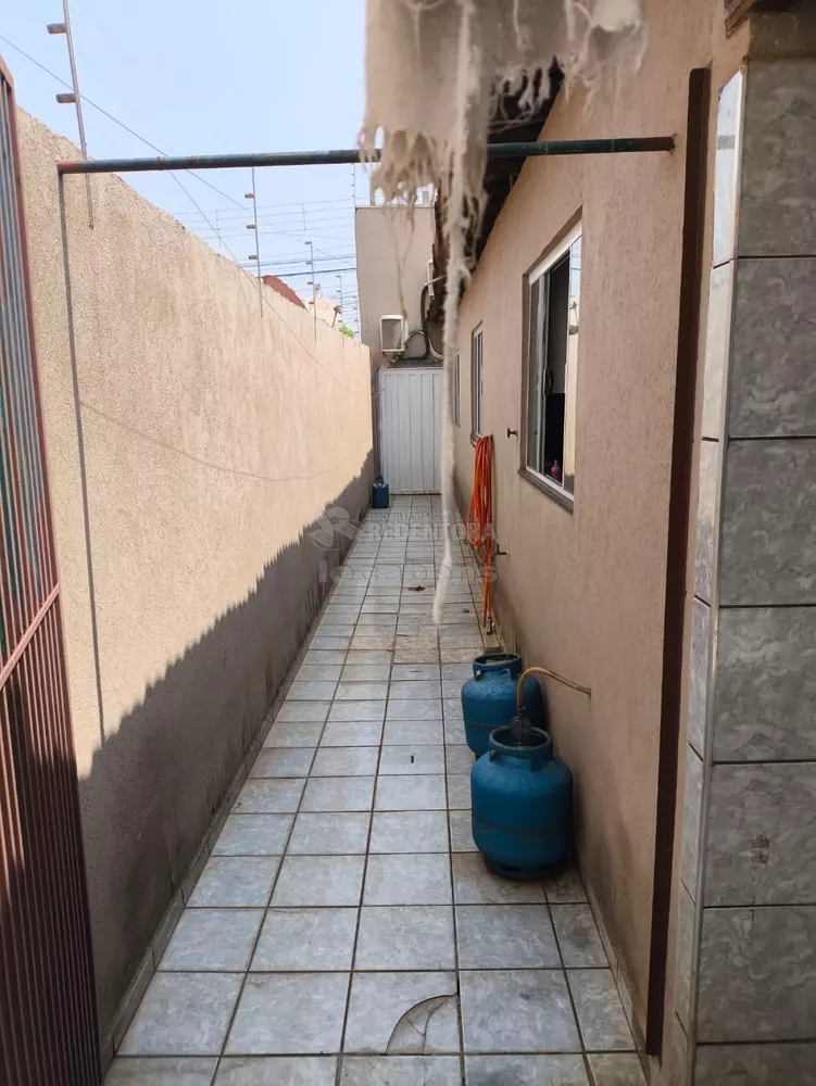 Casa à venda com 3 quartos, 229m² - Foto 11