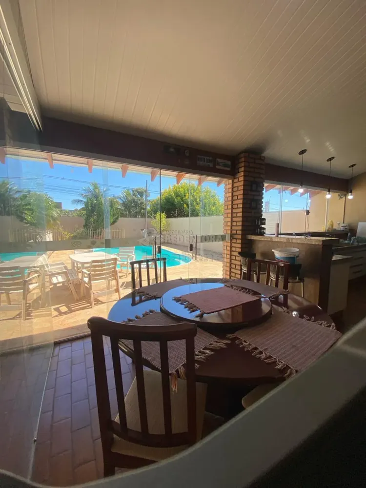 Casa, 3 quartos, 247 m² - Foto 4
