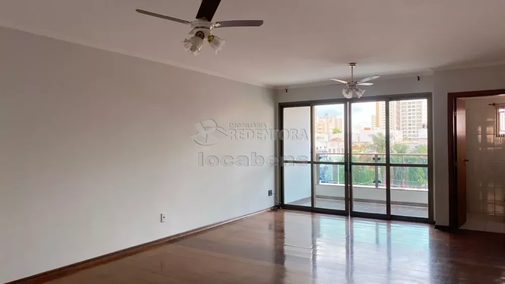 Apartamento à venda com 3 quartos, 214m² - Foto 1