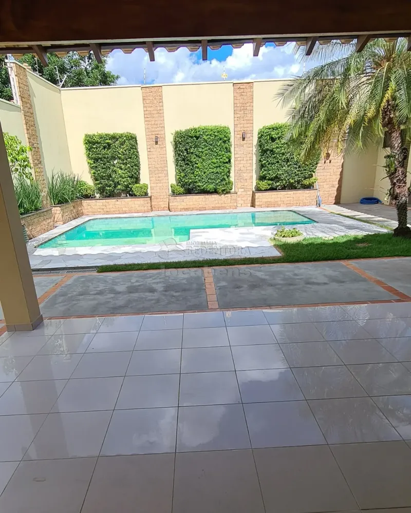 Casa, 3 quartos, 250 m² - Foto 1