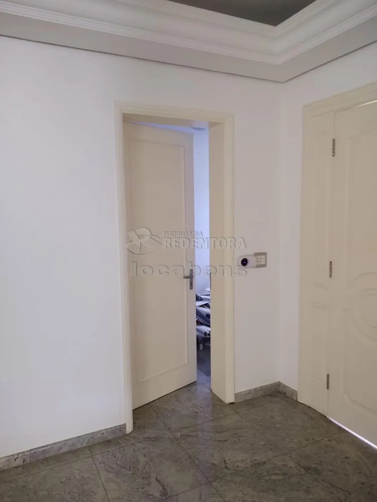 Sobrado, 4 quartos, 604 m² - Foto 1