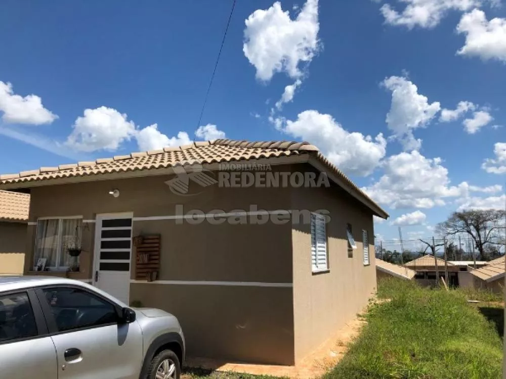 Casa à venda com 2 quartos, 54m² - Foto 4