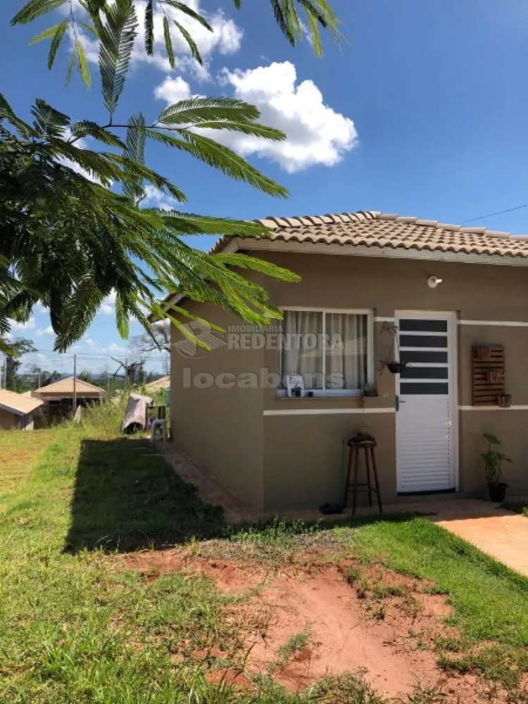 Casa à venda com 2 quartos, 54m² - Foto 3