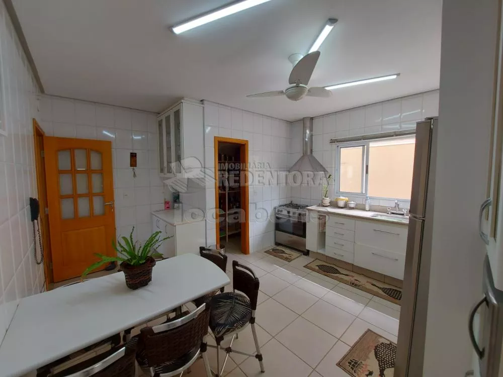 Casa de Condomínio para alugar com 3 quartos, 306m² - Foto 5